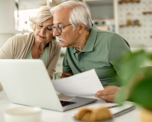 Comment souscrire une assurance prévoyance sur mesure pour les seniors ?